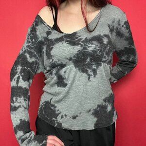 Grey tye dye long sleeve 🖤🩶​